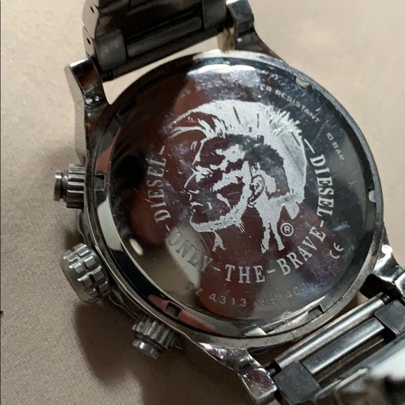 Only The Brave Diesel Watch - Picture 2 of 6